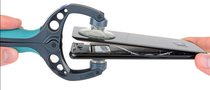 Processo di riparazione display Samsung Galaxy S8.