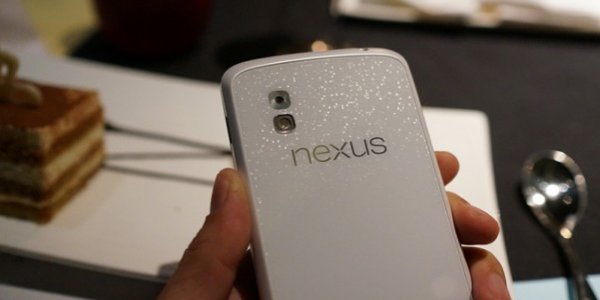 nexus-4-white