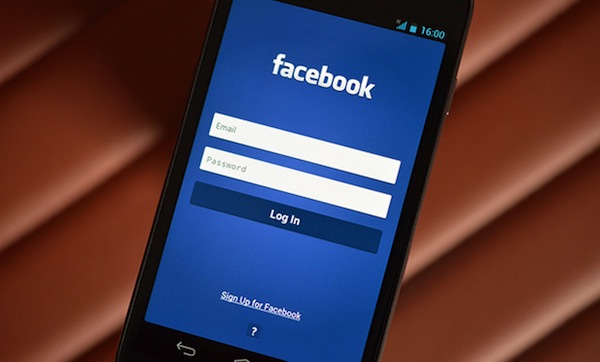 come chiudere Facebook su Android