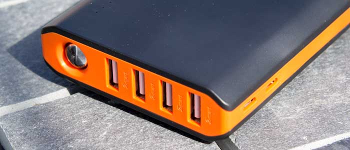 EasyAcc 20000mAh - Caricabatterie portatile 4 porte