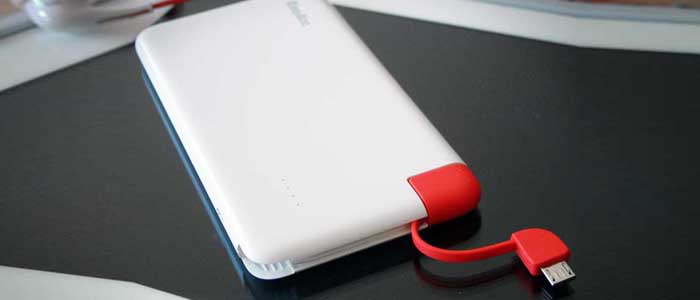 EasyAcc con cavo 4000mAh - Ultra sottile