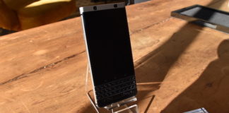 Blackberry Keyone