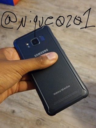 Samsung Galaxy S8 Active foto leaked