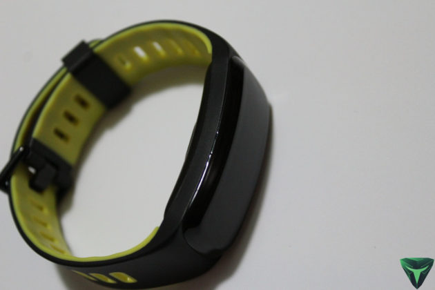 No.1 F4 smartband recensione