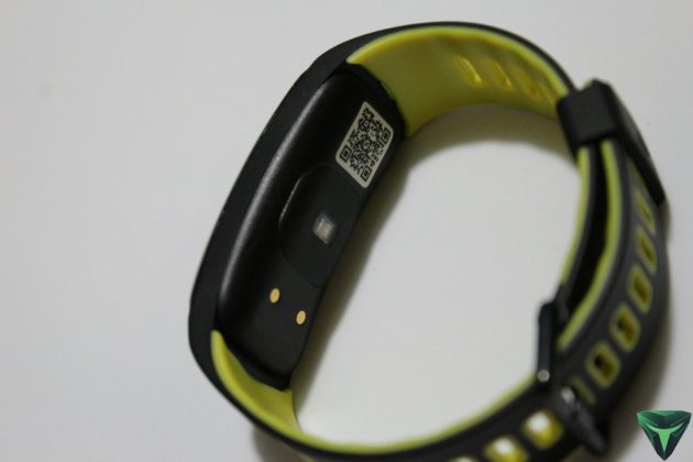 No.1 F4 smartband recensione