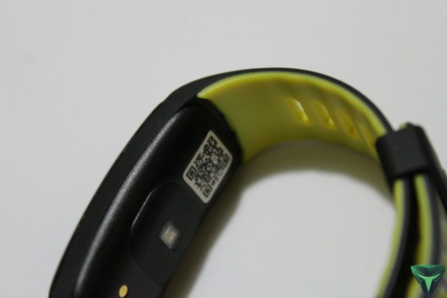 No.1 F4 smartband recensione