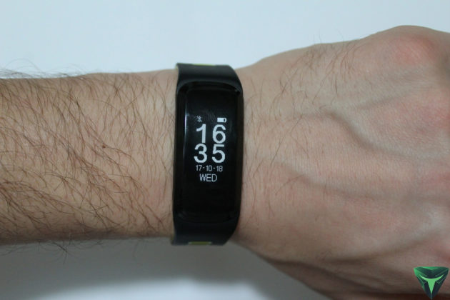 No.1 F4 smartband recensione