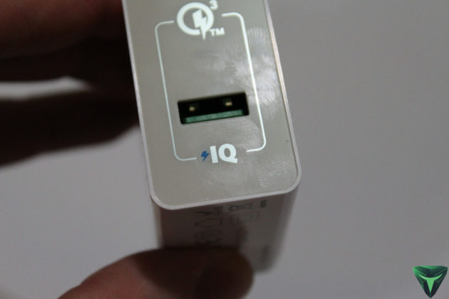 Anker PowerWave 7.5 Stand recensione