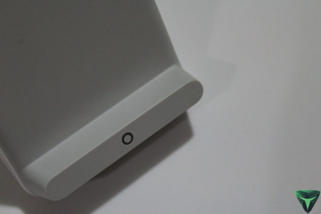 Anker PowerWave 7.5 Stand recensione
