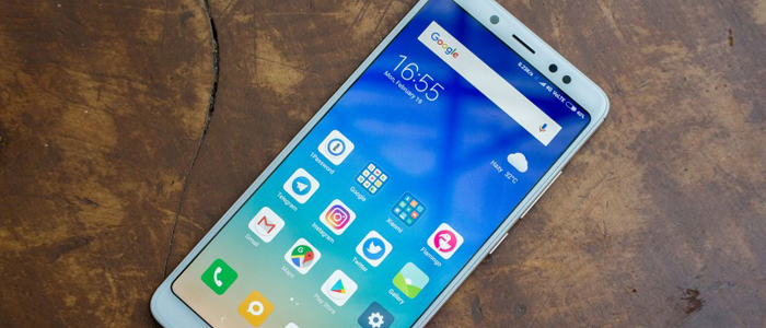 Xiaomi-Redmi-Note-5-display-desk