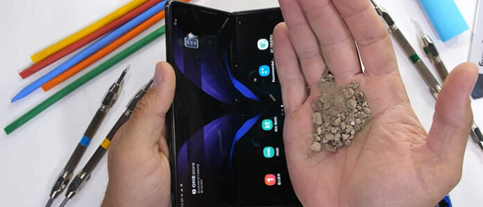 Samsung-Galaxy-Z-Fold-2-supera-test-durabilità Galaxy Z Fold 2